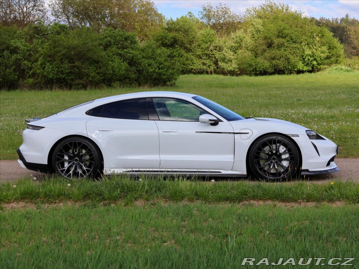 Porsche Taycan Turbo 460kW DPH CZ 2020