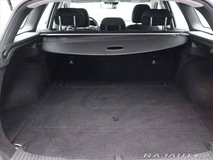 Hyundai i30 1,6 CRDi 81kW Trikolor ta 2017