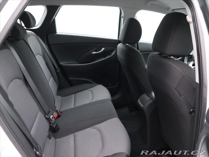Hyundai i30 1,6 CRDi 81kW Trikolor ta 2017