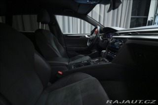 Volkswagen Arteon 2,0 TDI DSG R-LINE 1. MAJ 2022