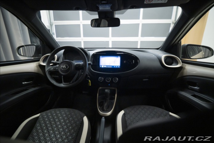 Toyota Aygo 1,0 i AT 1. MAJ ČR 1254 K 2025