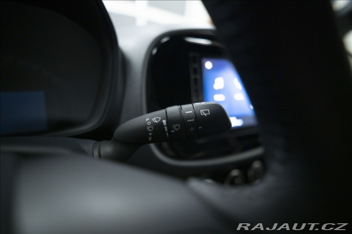 Toyota Aygo 1,0 i AT 1. MAJ ČR 1254 K 2025
