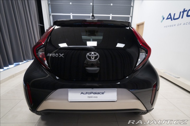 Toyota Aygo 1,0 i AT 1. MAJ ČR 1254 K 2025