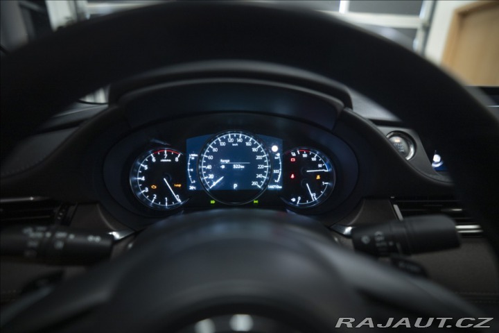Mazda 2 1,5 SKYACTIV NAVI VÝHŘEV 1800
