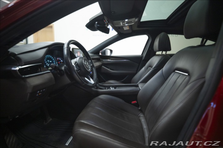 Mazda 2 1,5 SKYACTIV NAVI VÝHŘEV 1800