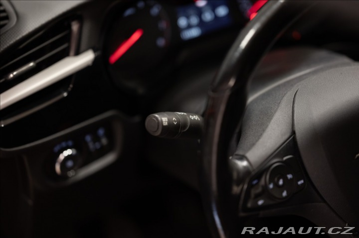 Opel Corsa 1,2 i KLIMA VÝHŘEV VOLANT 2019