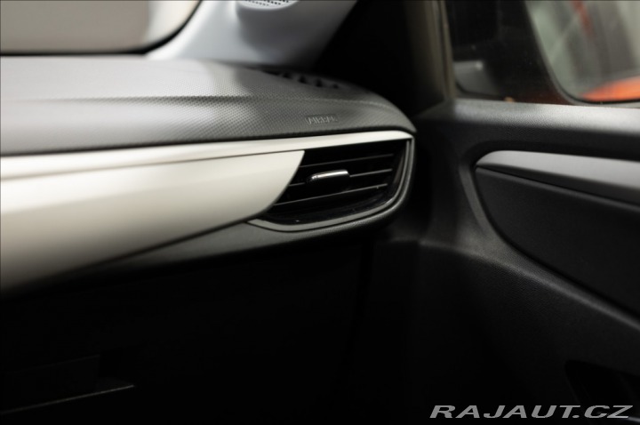 Opel Corsa 1,2 i KLIMA VÝHŘEV VOLANT 2019