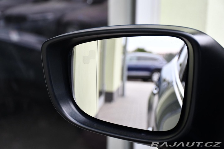 Mazda 3 2.0iSIGNATURE+ TAŽNÉ HUD 2019