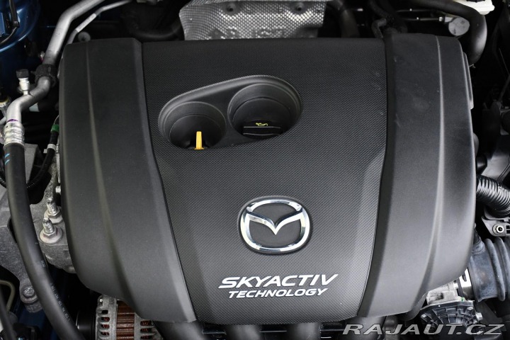 Mazda 3 2.0iREVOLUTION TAZNE HUD 2019