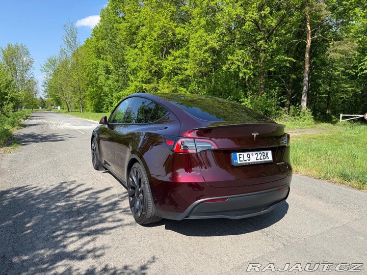 Tesla Model Y Dual motor 2023