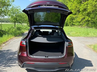 Tesla Model Y Dual motor 2023