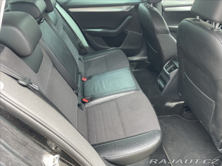 Škoda Octavia 2,0 TDi 110kw DSG Style L 2013