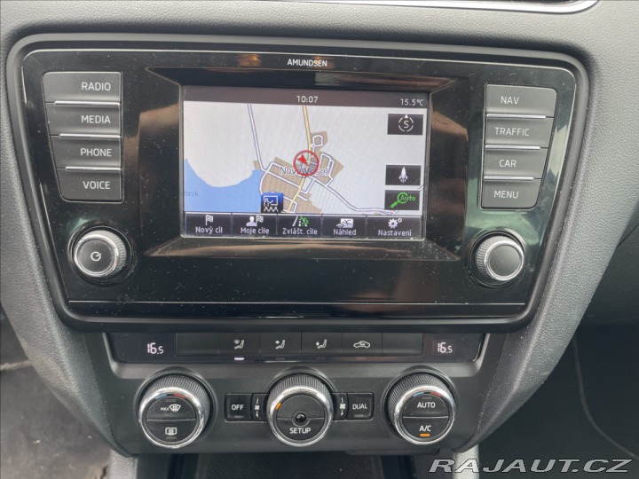 Škoda Octavia 2,0 TDi 110kw DSG Style L 2013