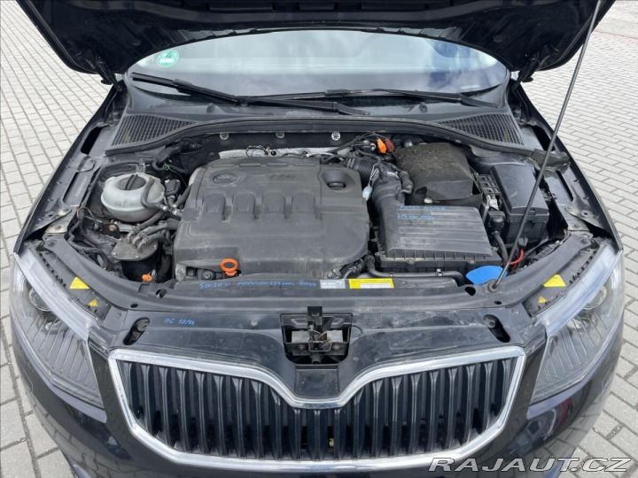 Škoda Octavia 2,0 TDi 110kw DSG Style L 2013