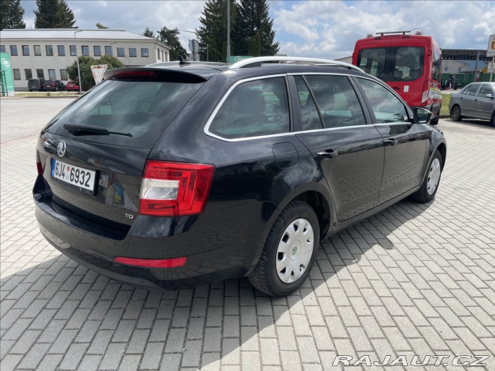 Škoda Octavia 2,0 TDi 110kw DSG Style L 2013