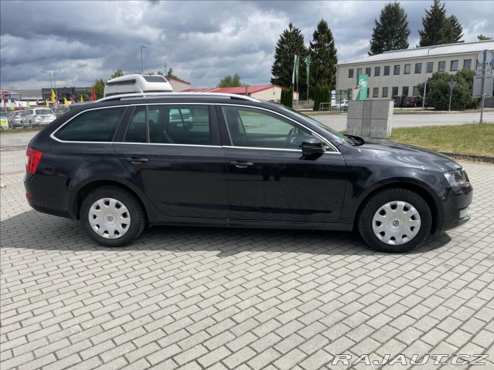 Škoda Octavia 2,0 TDi 110kw DSG Style L 2013