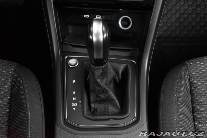 Volkswagen Touran 1.5 TSI REZERVACE 2023