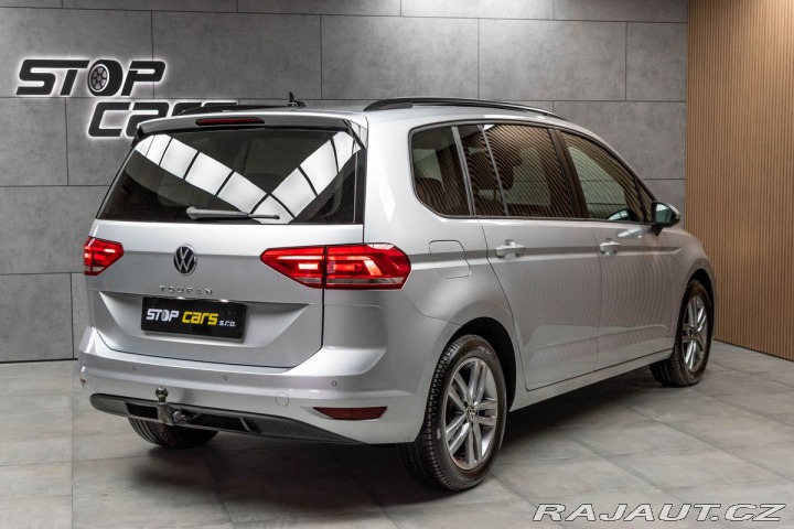 Volkswagen Touran 1.5 TSI REZERVACE 2023