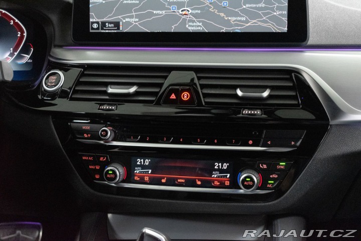 BMW 5 530d xD REZERVACE 2020