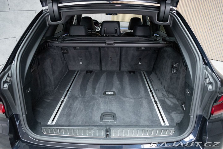 BMW 5 530d xD REZERVACE 2020