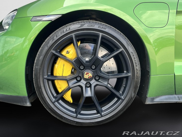Porsche Taycan GTS Sport Turismo 2022