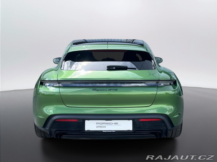 Porsche Taycan GTS Sport Turismo 2022