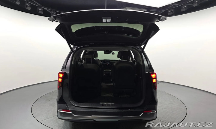 Kia Carnival 1.6T HEV NOBLESSE 2024