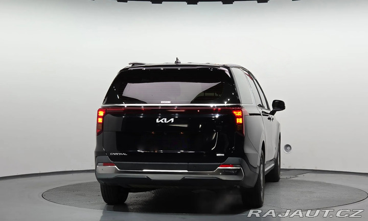 Kia Carnival 1.6T HEV NOBLESSE 2024