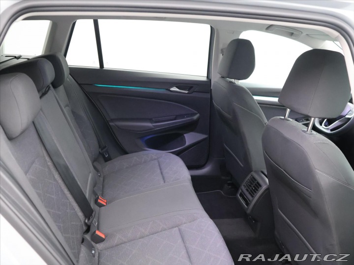 Volkswagen Golf 1,5 TSI 96kW CZ Life 1.Ma 2023