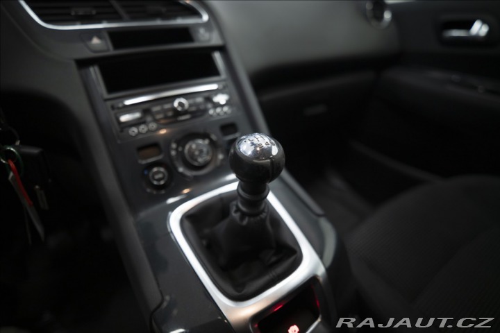 Peugeot 5008 1,6 HDI NAVI KAMERA VÝHŘE 2015