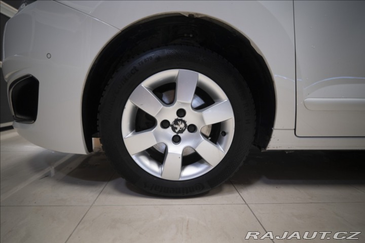 Peugeot 5008 1,6 HDI NAVI KAMERA VÝHŘE 2015