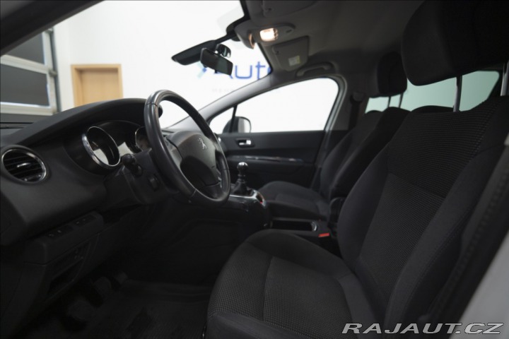 Peugeot 5008 1,6 HDI NAVI KAMERA VÝHŘE 2015