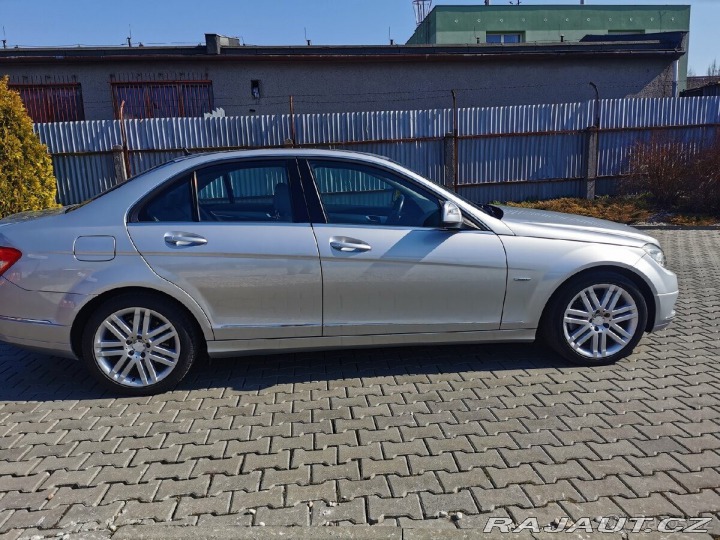 Mercedes-Benz C 2,2   CDI 125kW Avantgard 2007
