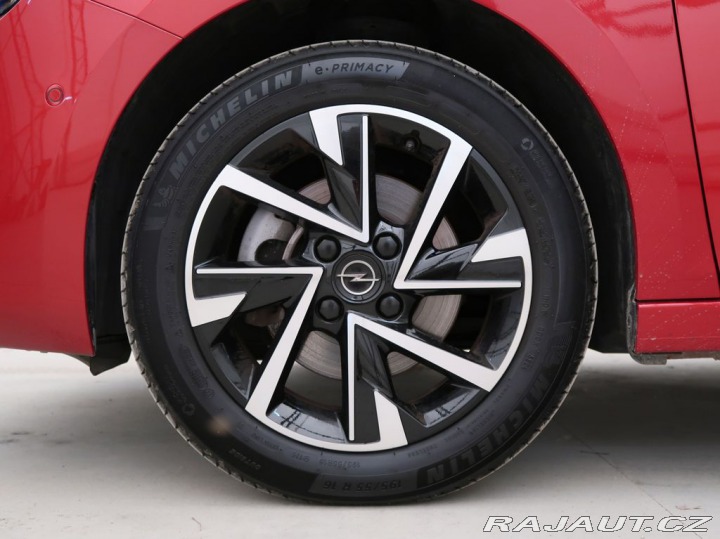 Opel Corsa 1.2TURBO,74kW,GS,MAN6 2025