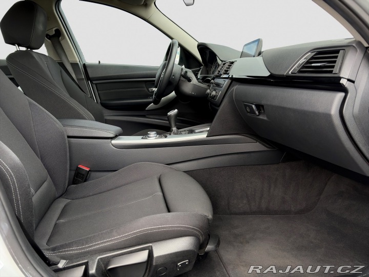 BMW 3 335i Sedan 2013