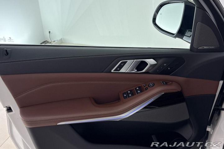 BMW X5 M50i 2019