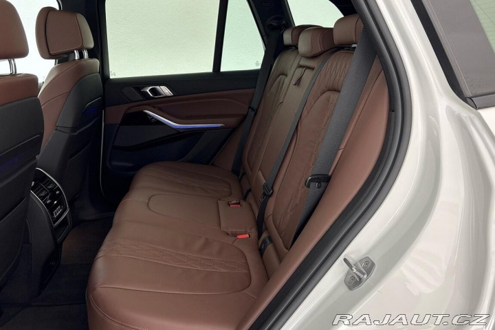BMW X5 M50i 2019
