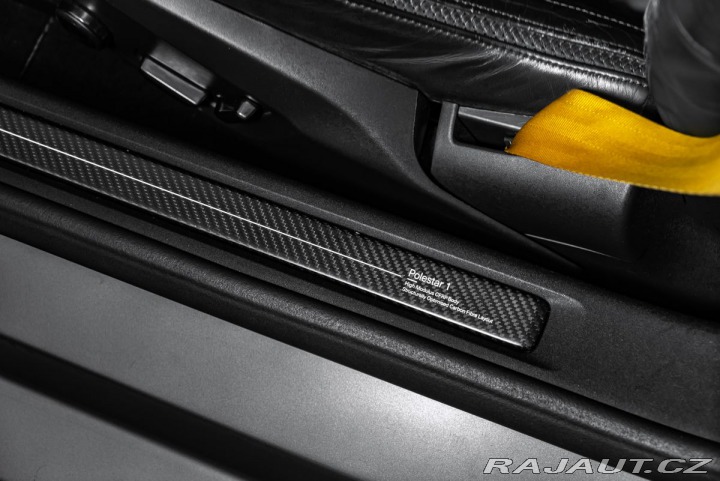 Ostatní značky Ostatní modely Polestar 1 Pano Carbon B&W 2022