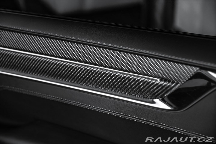 Ostatní značky Ostatní modely Polestar 1 Pano Carbon B&W 2022