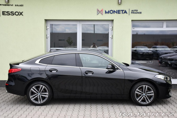BMW 2 218d NAVI LED REZERVACE 2021