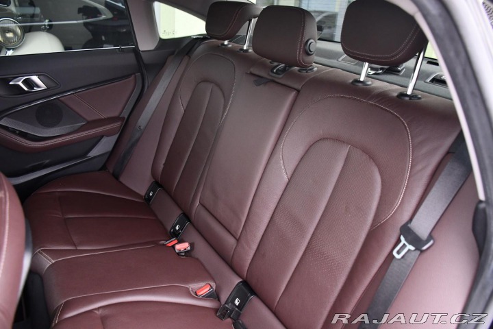 BMW 2 218d NAVI LED REZERVACE 2021