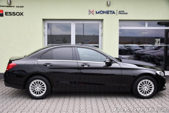 Mercedes-Benz C 180d LED NAVI PDC 2015