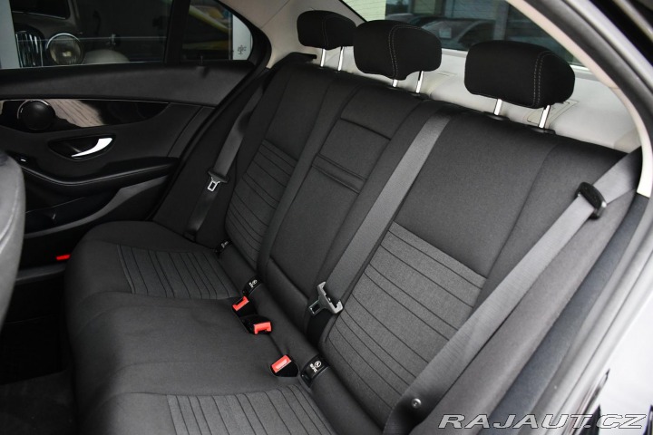Mercedes-Benz C 180d LED NAVI PDC 2015