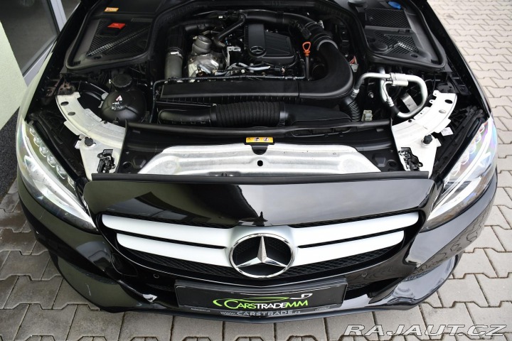 Mercedes-Benz C 180d LED NAVI PDC 2015
