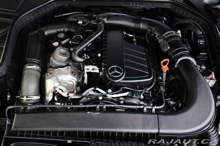 Mercedes-Benz C 180d LED NAVI PDC 2015