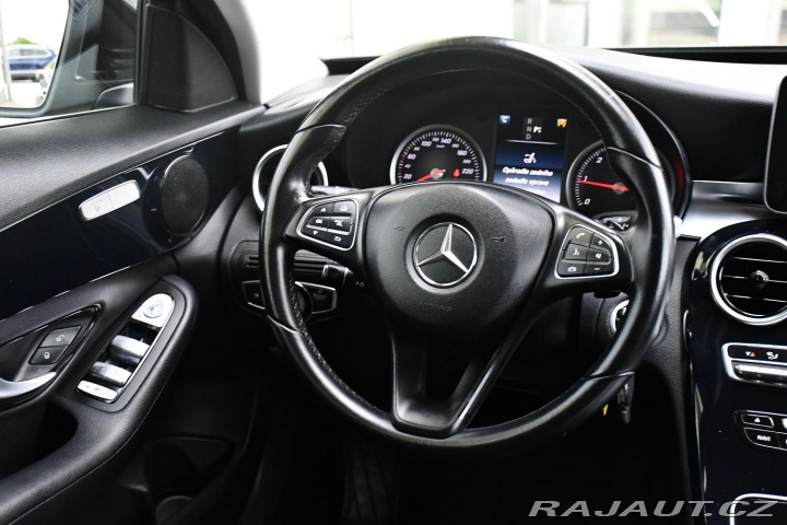 Mercedes-Benz C 180d LED NAVI PDC 2015