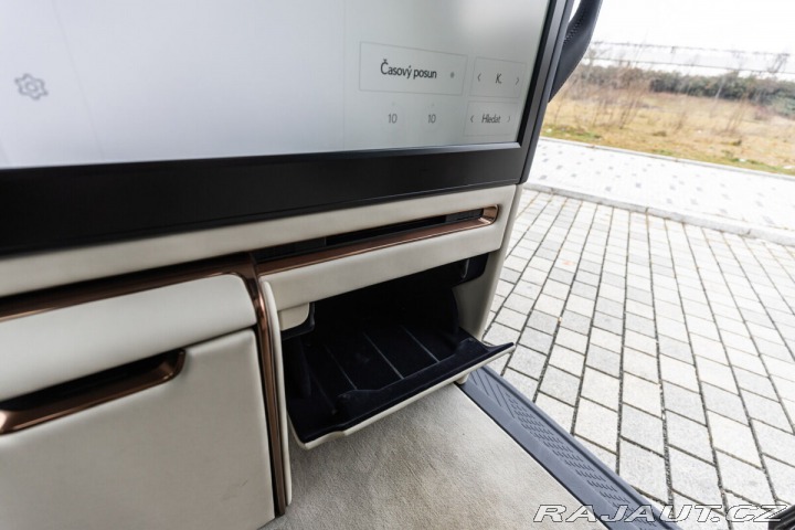 Lexus Ostatní modely LM 350h  350H 2,5 HEV Luxury VIP A 2023