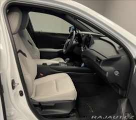 Lexus Ostatní modely UX 300h 300H 2,0 HEV F SPORT DESI 2025