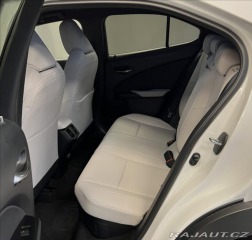 Lexus Ostatní modely UX 300h 300H 2,0 HEV F SPORT DESI 2025