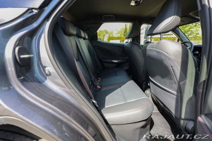 Lexus Ostatní modely LBX 1,5 HEV ELEGANT TECH 2025